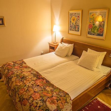 Hotel De Geer Finspang Ngoại thất bức ảnh